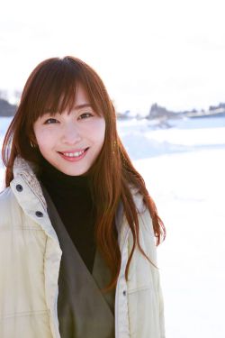 又见山里红广场舞